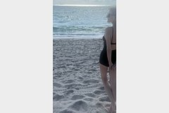 57-летняя Рената Литвинова показала фигуру в купальнике