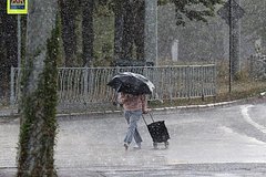 Часть жителей России предупредили о проливных дождиках