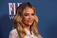Популярная 52-летняя артистка поведала о причинах сотворения профиля на Onlyfans