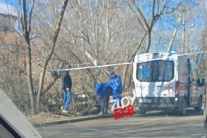 На Проезжей екатеринбуржцы отыскали мужское тело