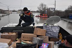 Политолог оценил значимость роли глав регионов в устранении последствий паводка