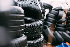 Россиянам окрестили методы освободиться от изношенных шин