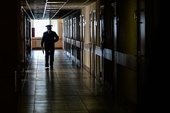 Русская пенсионерка избила соседа самурайской катаной