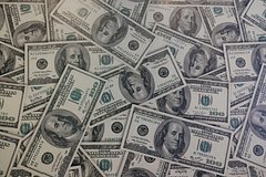 Требования по возврату денежной выручки замыслили продолжить