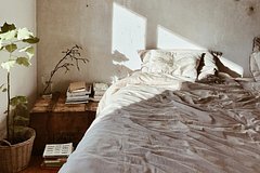 Девушка посетовала на спящего с родителями супруга