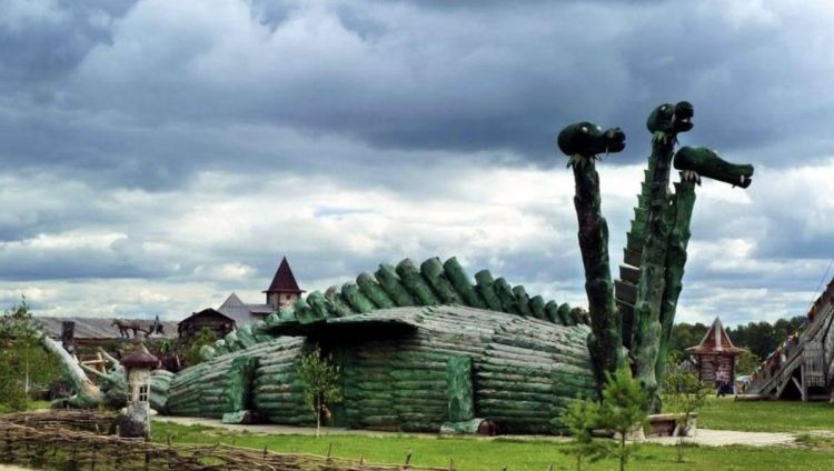 Домик Элли или индийский дворец: необычные отели для отдыха в России :: Город :: РБК Недвижимость2