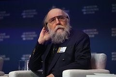 Дугин поведал о причинах перевоплощения РФ во неприятеля для США