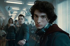 Кинофильм «100 лет тому вперед» поставил рекорд русского проката