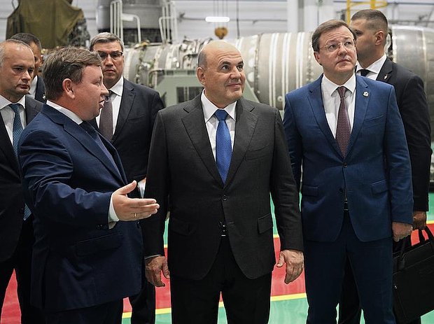 Губернатор Самарской области Дмитрий Азаров ушел в отставку