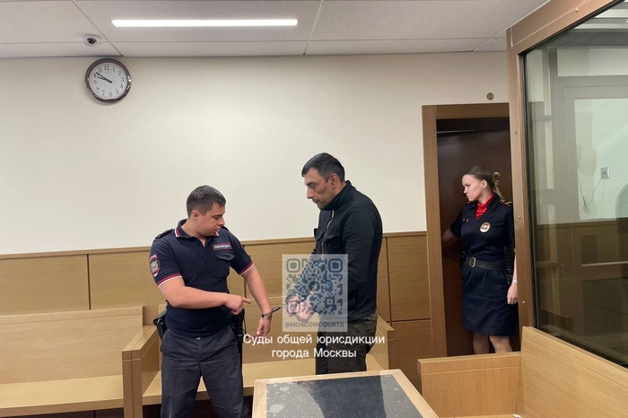 Напавший с ножиком на даму на остановке в Столице России выходец из Афганистана арестован (ФОТО, ВИДЕО)