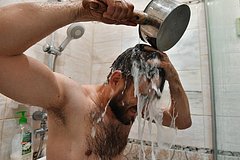Названа новенькая дата отключения жаркой воды в Столице России