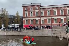 В МЧС назвали число пострадавших посреди пассажиров утонувшего в Петербурге автобуса