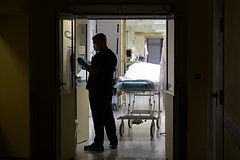 Докторы выручили россиянку с опухолью весом 14 кг