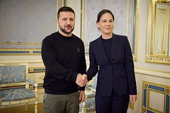 Зеленский одарил министра зарубежных дел Германии орденом «За награды»