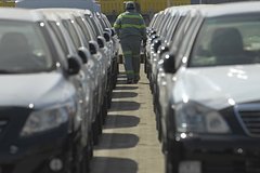 Желание США повысить тарифы на китайские машины осудили