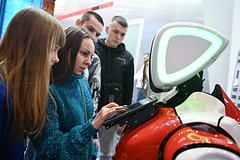 15-миллионному гостю выставки «РФ» подарили семейное путешествие