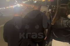 Баста поругался с сотрудниками ГАИ и ушел с концерта пешком