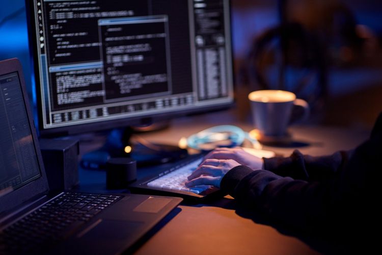 ФСБ раскрыла хищение 1 млрд рублей соцвыплат