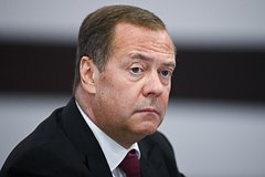 Медведев назвал США глобальной санкционной неометрополией