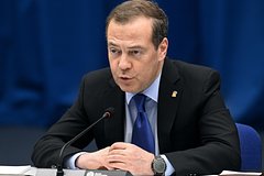 Медведев предложил предъявить Западу счет за ограничения