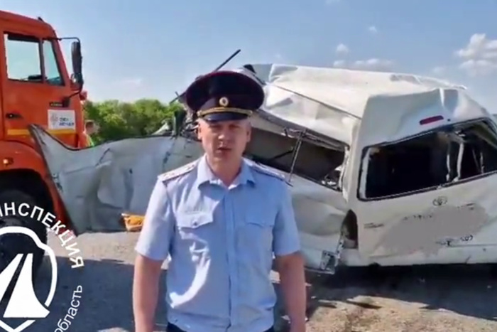 Незадолго до смертельного ДТП свердловский шофер, перевозивший попутчиков, попал в другую трагедию