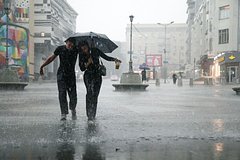 Погодные катаклизмы в Столице России объяснили