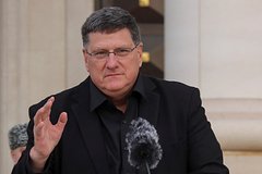 Риттер оспорит решение об изъятии у него паспорта властями США