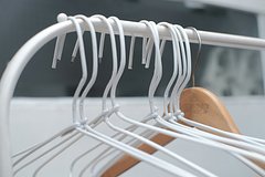 Россиянкам назвали методы спрятать недочеты фигуры при помощи одежки