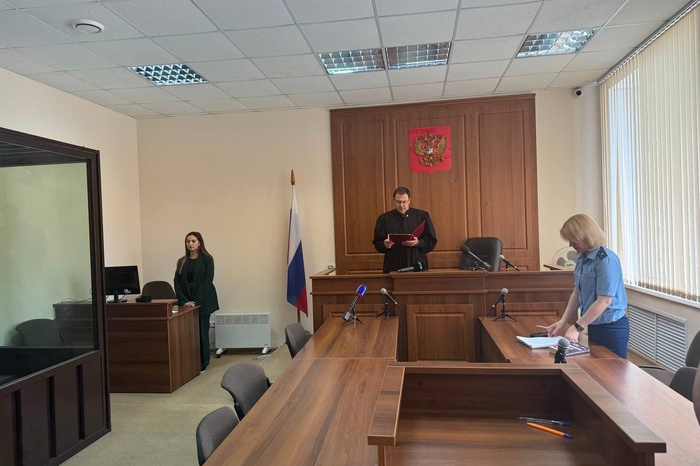 В Екатеринбурге наставница детсада, в каком погибла 3-летняя девчонка, избежала кутузки