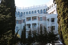 В Крыму национализируют квартиру «дружка» Зеленского. Как проходит работа по выявлению активов украинских олигархов?