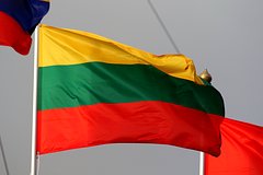 В Литве разрешат переносить захоронения русских воинов