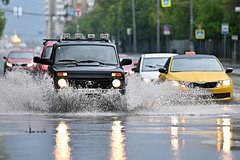 В Столице России заблокировали участки дорог из-за ливня