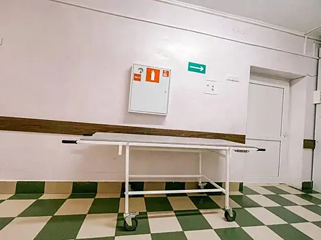 Хирурги спасли мужчину упавшего с большой высоты