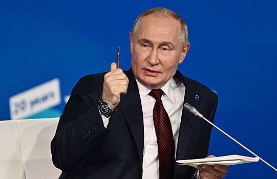Путин заявил, что в России есть проблема нехватки рабочих рук