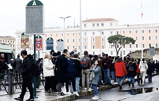V italii prohodit vseobshhaja zabastovka protiv ekonomiki vojny eba7baa.jpg
