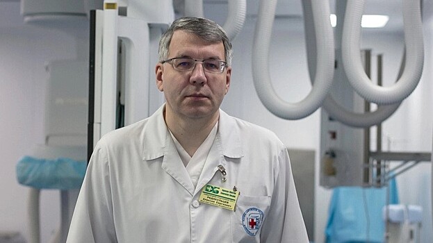 Хирурги провели сложную операцию мужчине на сосудах сердца и шеи