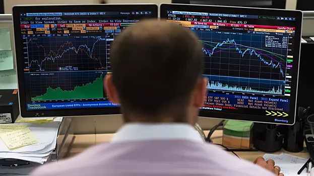 Индексы РТС и Мосбиржи снизились на 1,4-1,5%