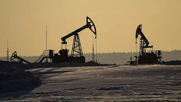Страны G7 могут пересмотреть потолок цен на российскую нефть