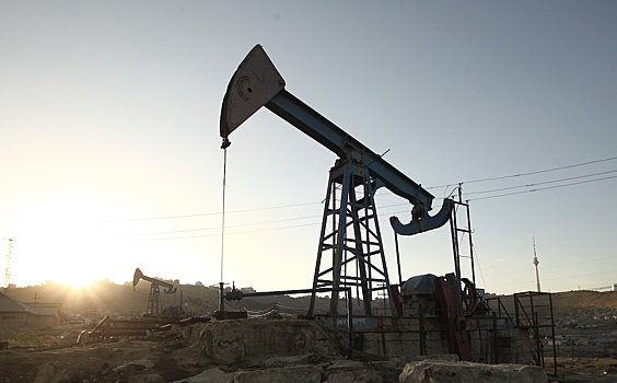 ЦБ понизил прогноз цены барреля российской нефти для налогообложения