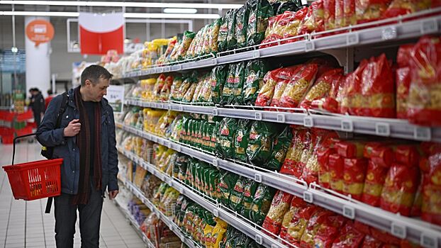 Российские торговые сети обяжут продавать 10% местных товаров