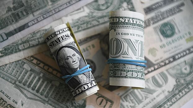 В США заявили о наступлении конца доллара