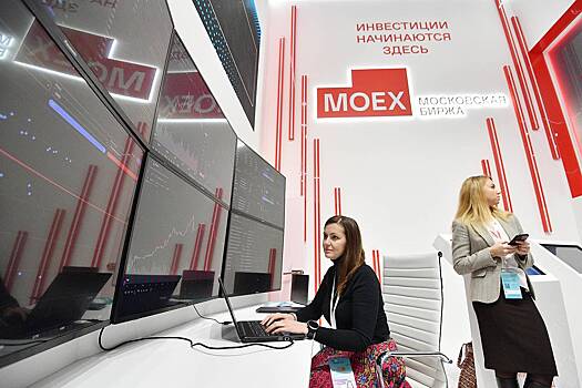 Индекс российских гособлигаций вырос до полуторалетнего максимума