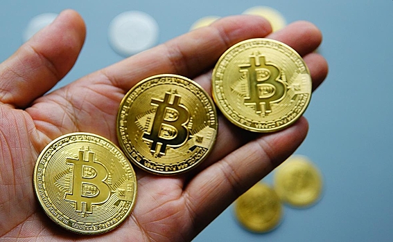 Курс биткоина впервые превысил $113 тысяч