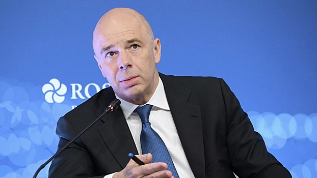 Минфин объяснил рост дефицита российского бюджета