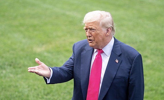 Трамп введет тарифы в 100% против покупателей нефти из России