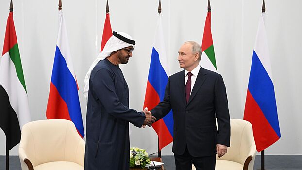 Путин заявил о росте взаимных инвестиций между Россией и ОАЭ